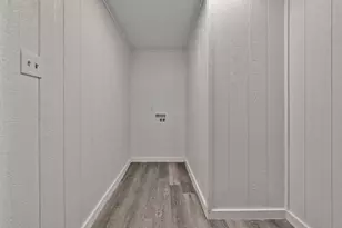 509 E Pine St, West, TX 76691 - Photo 15