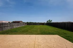 1300 Woodbine Cliff Dr, Fort Worth, TX 76179 - Photo 27