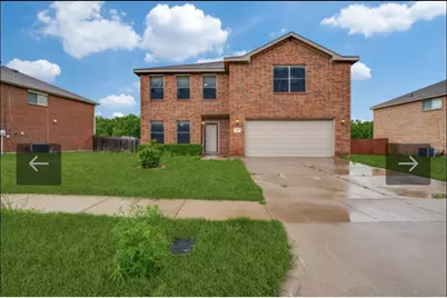 925 Blue Sky Drive, Arlington, TX 76002 - Photo 1