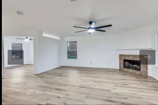 925 Blue Sky Dr, Arlington, TX 76002 - Photo 3