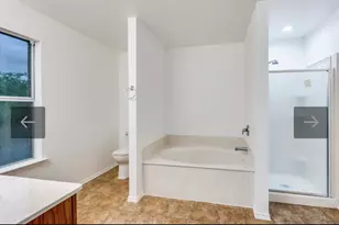 925 Blue Sky Dr, Arlington, TX 76002 - Photo 11