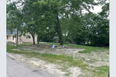 130 S Manson Street, Wolfe City, TX 75496 - Photo 1