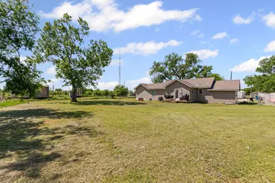 105 S Lavaca Street, Whitney, TX 76692 - Photo 27