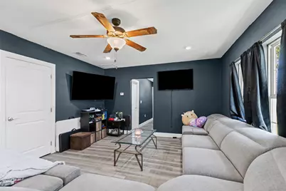 105 S Lavaca Street, Whitney, TX 76692 - Photo 9