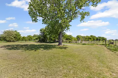 105 S Lavaca Street, Whitney, TX 76692 - Photo 31