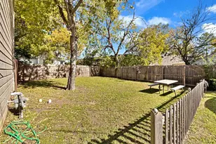 608 W Hickory St, Denton, TX 76201 - Photo 11