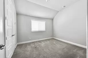 640 Bridgewater Rd, Fort Worth, TX 76131 - Photo 9