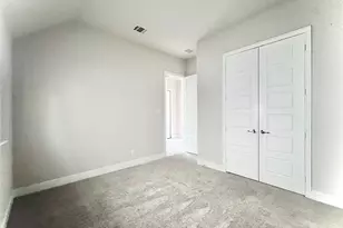 640 Bridgewater Rd, Fort Worth, TX 76131 - Photo 7