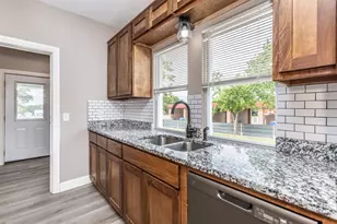 322&410 E Division St, Muenster, TX 76252 - Photo 11