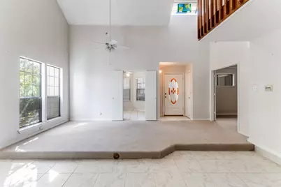 919 Liberty Court, Dallas, TX 75204 - Photo 9