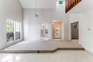 919 Liberty Ct, Dallas, TX 75204 - Photo 9