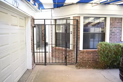 919 Liberty Court, Dallas, TX 75204 - Photo 3