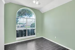 1607 W Westhill Dr, Cleburne, TX 76033 - Photo 23