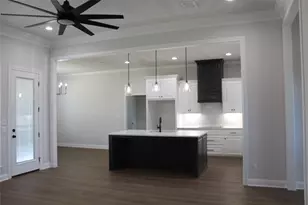 10117 Castleberry Ln, Waco, TX 76712 - Photo 5