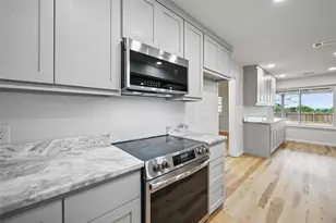 9813 Bancroft Dr, Benbrook, TX 76126 - Photo 17