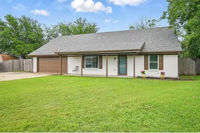 9813 Bancroft Drive, Benbrook, TX 76126 - Photo 3