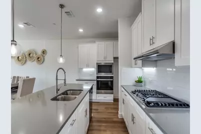 5621 Woodlands Drive, The Colony, TX 75056 - Photo 11