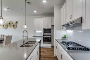 5621 Woodlands Dr, The Colony, TX 75056 - Photo 11