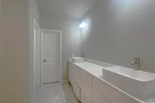 1179 Warrior Dr, Dallas, TX 75253 - Photo 13