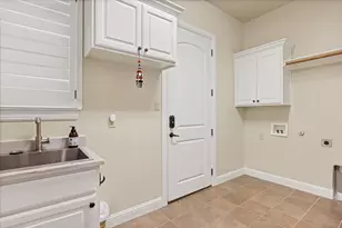 914 Waterpoint Ct E, Granbury, TX 76048 - Photo 27