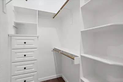 914 Waterpoint Court E, Granbury, TX 76048 - Photo 25