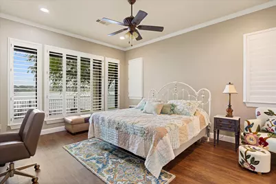 914 Waterpoint Court E, Granbury, TX 76048 - Photo 17