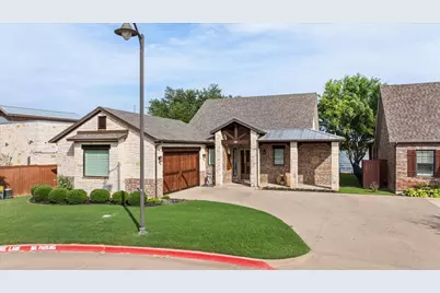 914 Waterpoint Court E, Granbury, TX 76048 - Photo 5