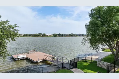 914 Waterpoint Court E, Granbury, TX 76048 - Photo 37