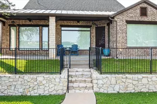 914 Waterpoint Ct E, Granbury, TX 76048 - Photo 33