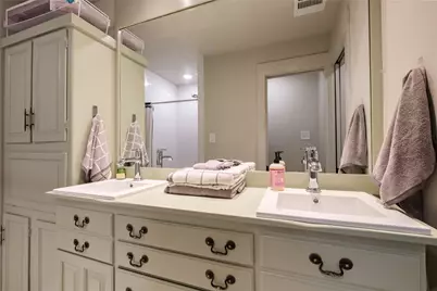 2040 S 9th Street, Waco, TX 76706 - Photo 15