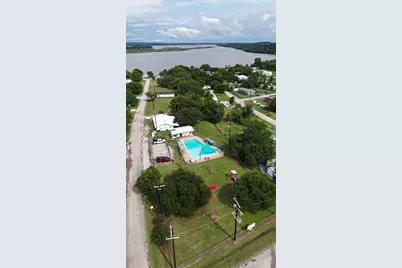 5805 Arrowhead Drive, Granbury, TX 76048 - Photo 3