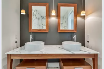 2200 Victory Avenue #2007, Dallas, TX 75219 - Photo 19