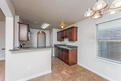 7660 Hollow Forest Drive, Fort Worth, TX 76123 - Photo 7