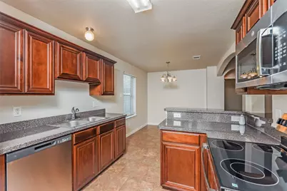 7660 Hollow Forest Drive, Fort Worth, TX 76123 - Photo 13