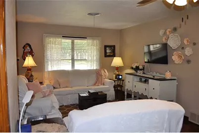 1405 Rolling Hills Drive, Graham, TX 76450 - Photo 25