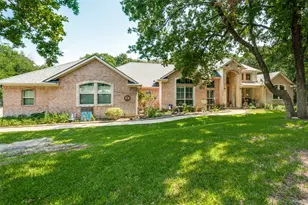 4401 Oak Shores Cir, Cross Roads, TX 76227 - Photo 3