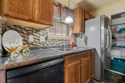 1012 Hatton Street, Waco, TX 76704 - Photo 5