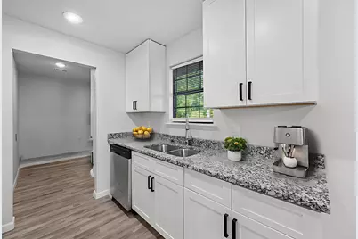 1312 E Collin, Corsicana, TX 75110 - Photo 3