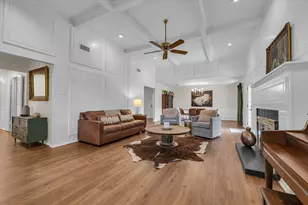 13734 Riverview Dr, Woodway, TX 76712 - Photo 5