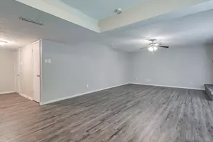 1901 Castille Dr, Carrollton, TX 75007 - Photo 15