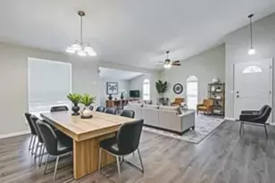 1901 Castille Dr, Carrollton, TX 75007 - Photo 5