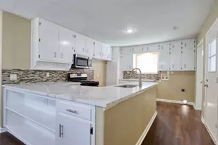 516 S Church St, Pilot Point, TX 76258 - Photo 7