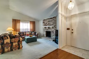 1916 Cobblestone Ln, Garland, TX 75042 - Photo 9