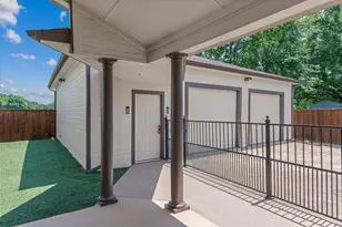 302 Erwin St, Edgewood, TX 75117 - Photo 31