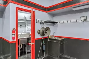 302 Erwin St, Edgewood, TX 75117 - Photo 35