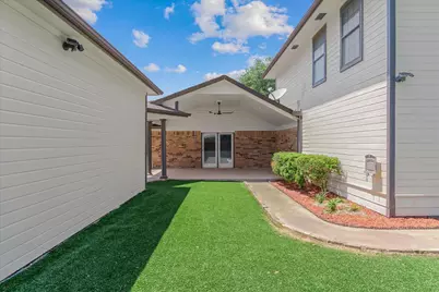 302 Erwin Street, Edgewood, TX 75117 - Photo 5