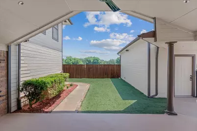 302 Erwin Street, Edgewood, TX 75117 - Photo 3