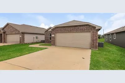414 Shorty Street, Mabank, TX 75147 - Photo 3