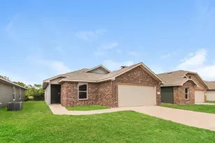 467 Bobbie St, Mabank, TX 75147 - Photo 1