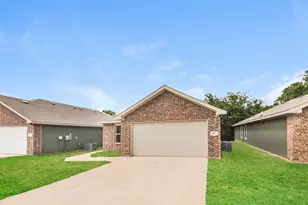 467 Bobbie St, Mabank, TX 75147 - Photo 3